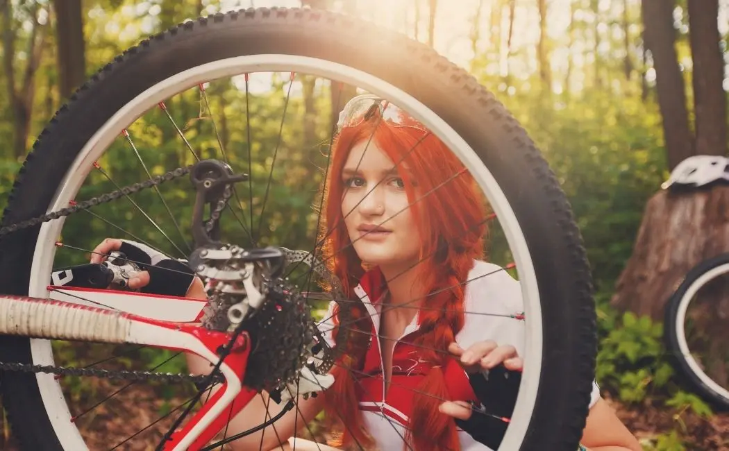 Co ma znaczenie przy wybieraniu rowerów górskich damskich?