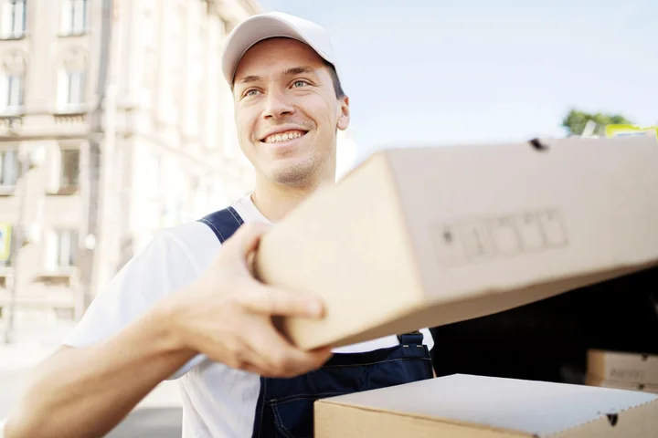 Zamawianie kuriera krok po kroku: radzimy, jak zrobić to szybko!