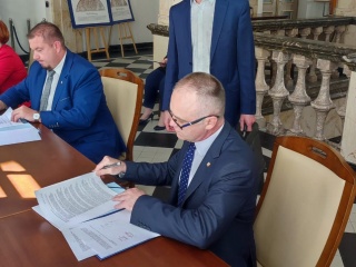 Podpisano umowy na dofinansowanie modernizacji dróg do gruntów ornych