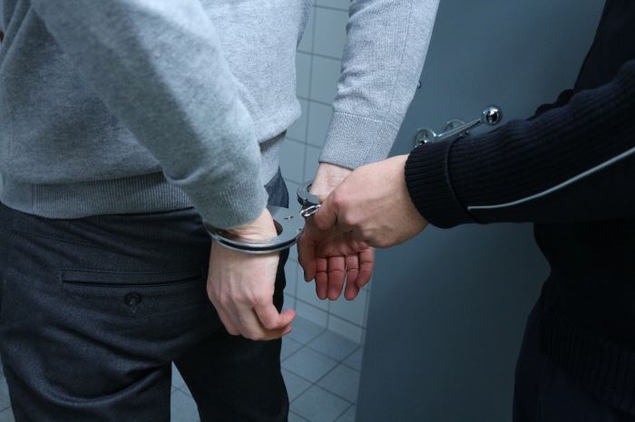 Policja Racibórz: Wpadka 27-letniego pasażera volkswagena z narkotykami