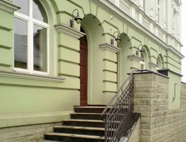 Harfa i poezja na Dzień Kobiet w Bibliotece na Ostrogu – wieczór z lokalnymi artystkami