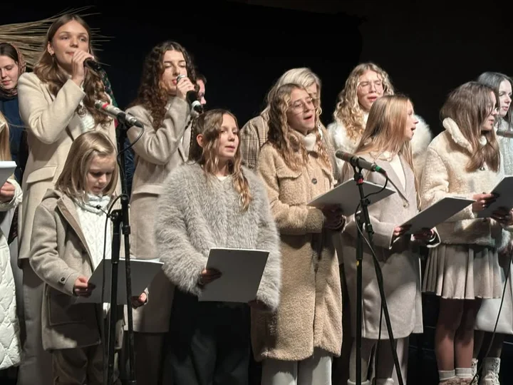 Grafika promocyjna wydarzenia Koncert Świąteczny wokalistów Studia ARS w Raciborzu