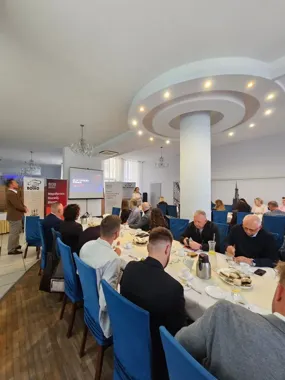 Sztuczna inteligencja na śniadaniu przedsiębiorców w Raciborzu