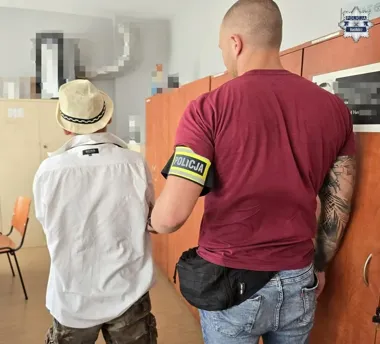 Klimatyzator zniknął z klatki schodowej - policja szybko namierzyła 42-latka