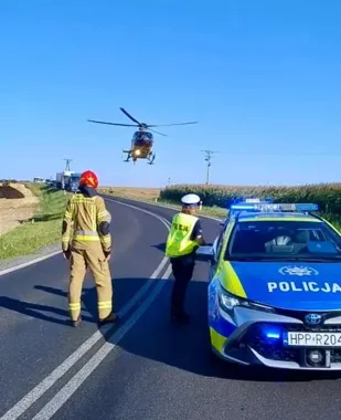 Wyprzedzał na łuku drogi. 50-letni motocyklista zginął za Szonowicami