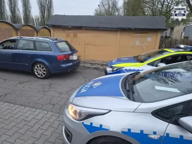 Zatrzymali go z 9-letnim synem w aucie - w podłokietniku była marihuana