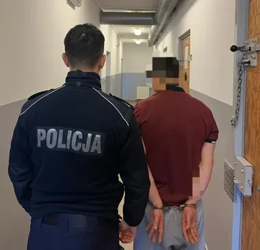 Pracownik ochrony rozpoznał złodziei - policja zatrzymała dwóch w Chałupkach