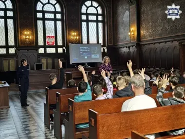 Hulajnogi i prawo pod lupą - policja ostrzegła młodzież w Raciborzu